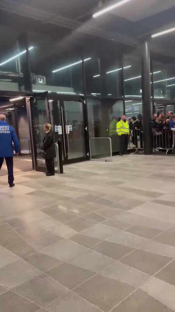 判罚引争议主裁奥利弗